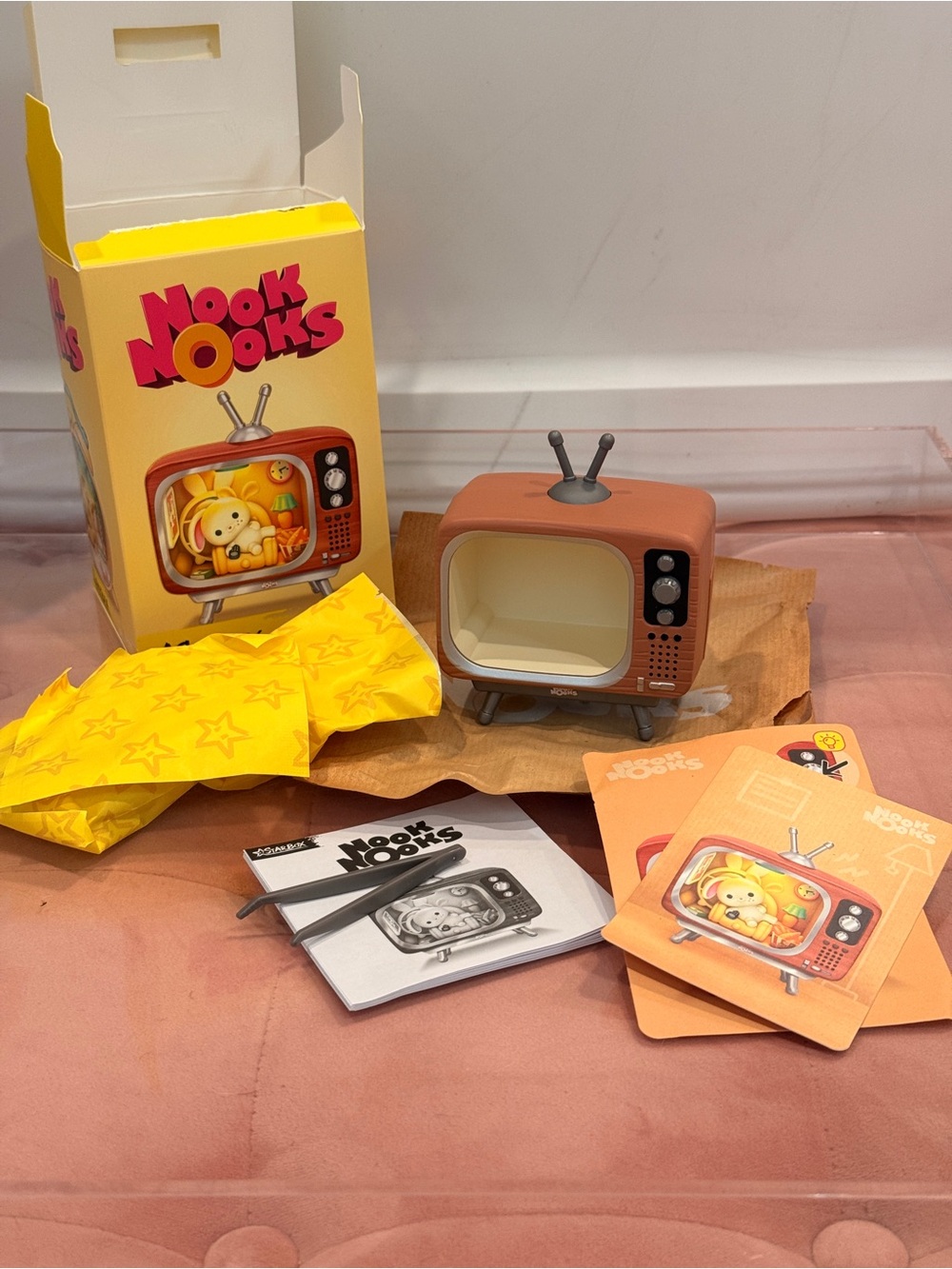 Starbox Nook Nooks Series Blind Box - Rabbit in TV - Picture 2 of 3